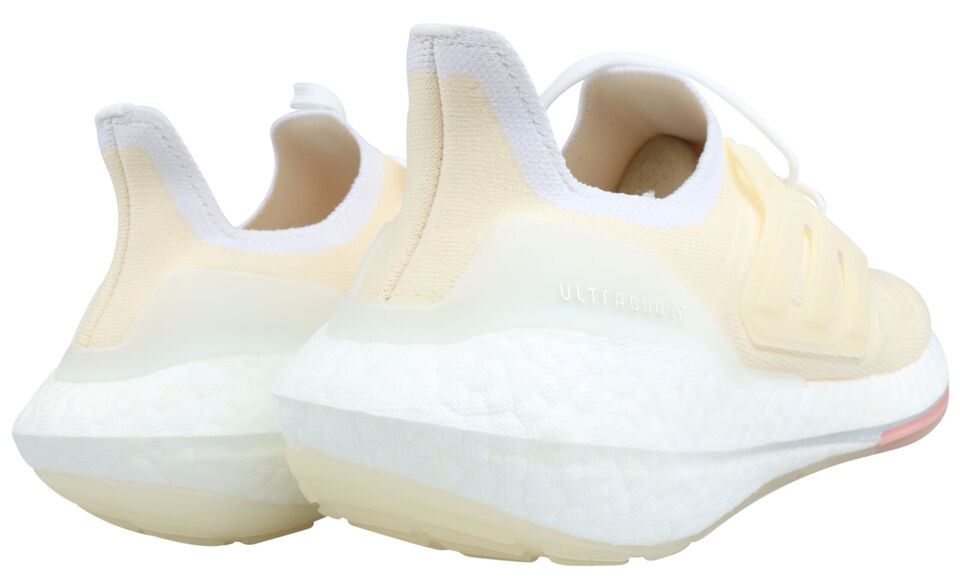 Adidas UltraBoost 22 Damen Sneaker Laufschuhe Turnschuhe Schuhe beige GY7226 NEU